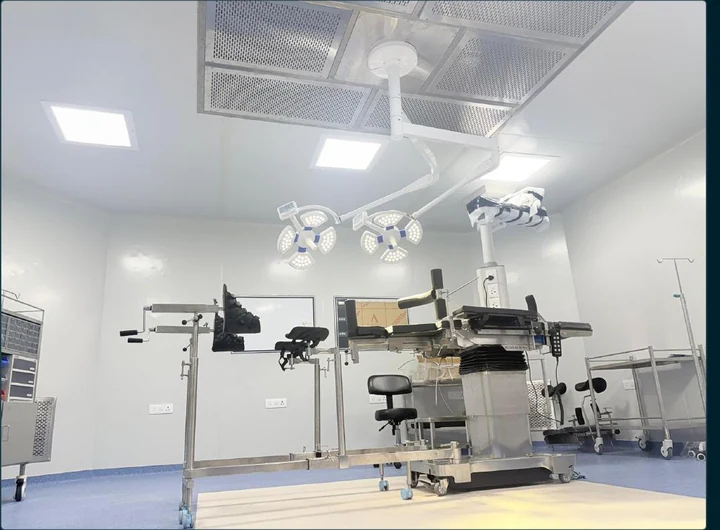 Room photograph from the Astra Premium catalogue; exact equipment identity not confirmed